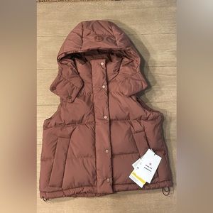 NWT Lululemon wunder puff cropped vest- roasted brown- size 2
